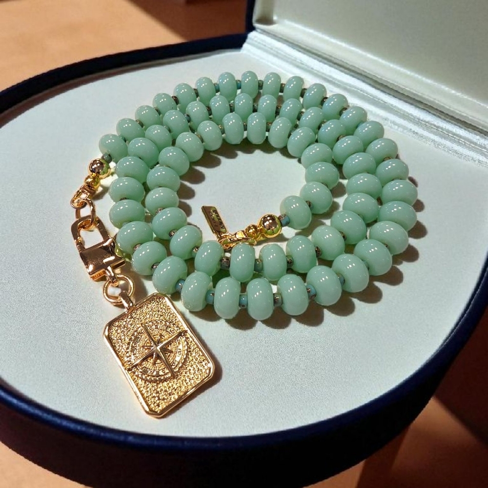 SALE!! Quality Glass and Gold-Filled Bead Necklace with Compass Charm NWT - Picture 2 of 4